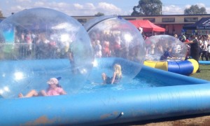 Supersize fun - Inflatable Water Balls